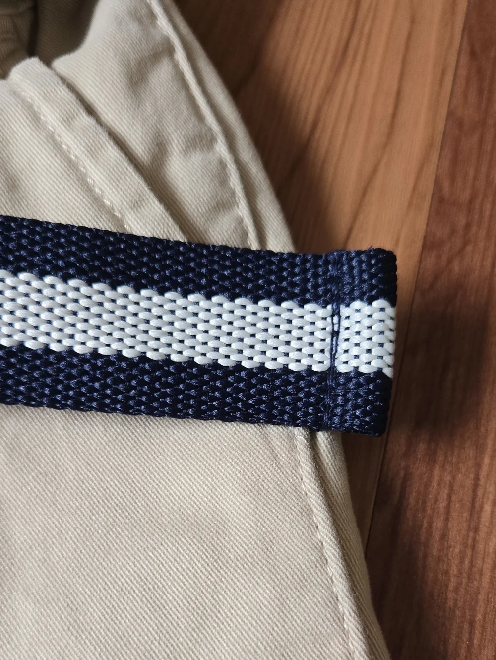 Kids Tan Chino Shorts School Uniform with Navy Woven Belt Sz 8 VGUC